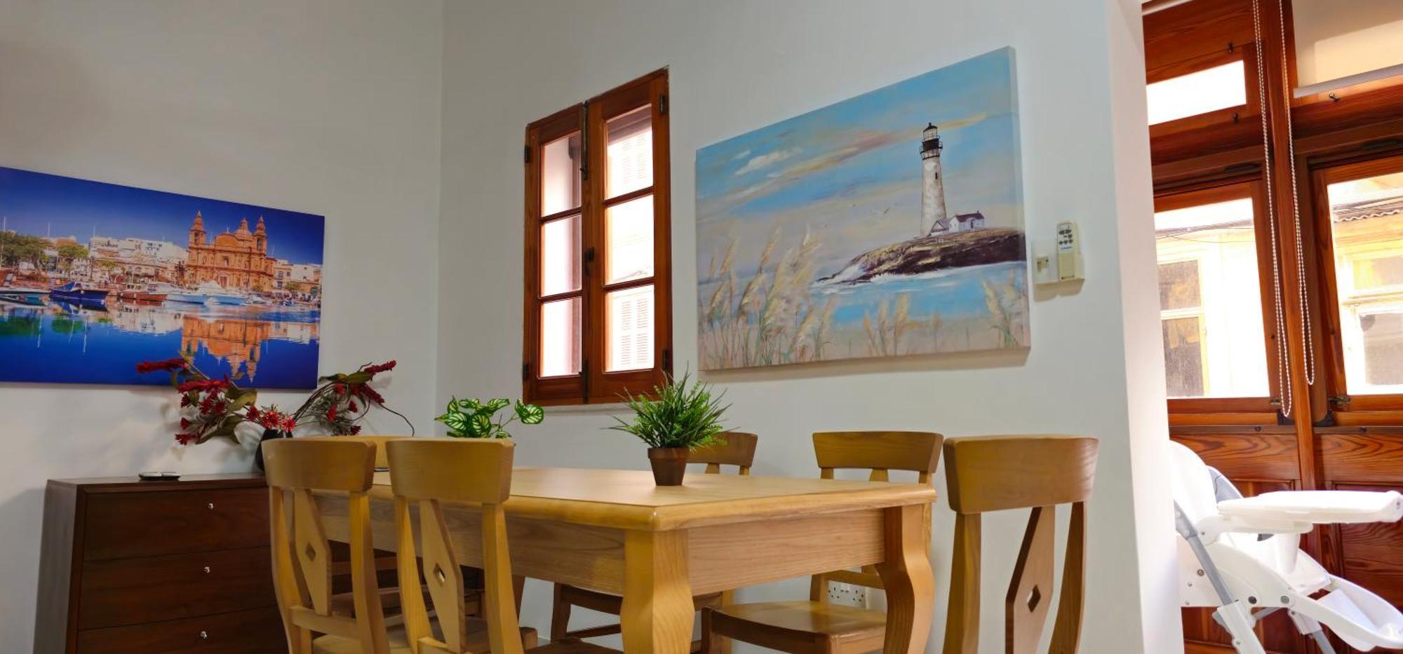 3 Floors Villa On Promenade 4 Bedrooms 3 Bathrooms Sliema Exteriör bild