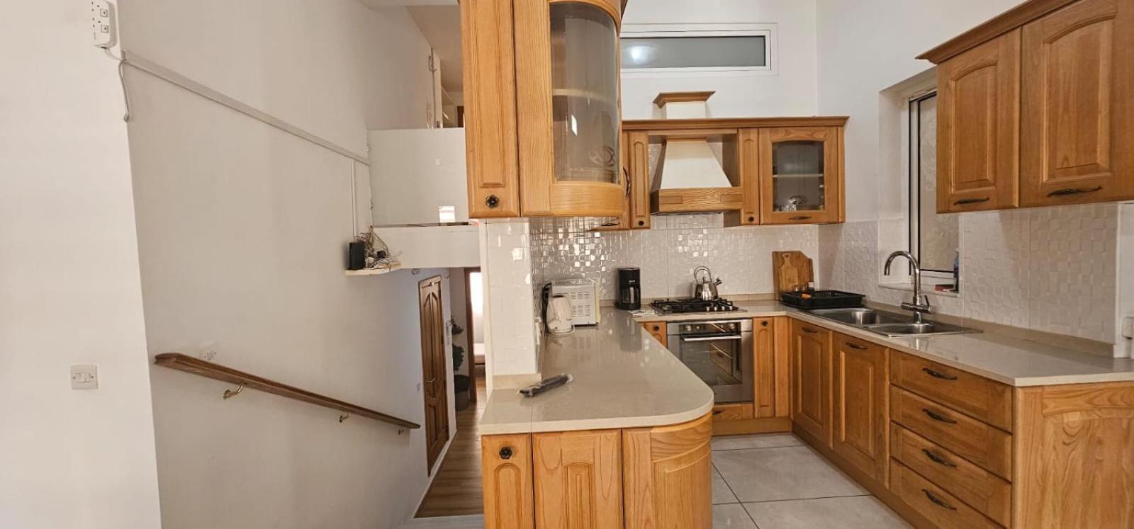 3 Floors Villa On Promenade 4 Bedrooms 3 Bathrooms Sliema Exteriör bild