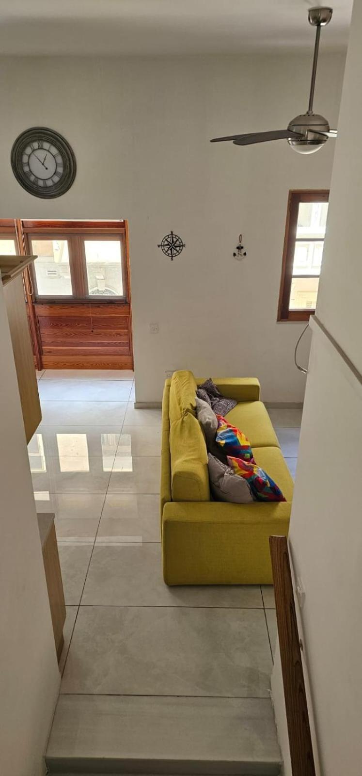 3 Floors Villa On Promenade 4 Bedrooms 3 Bathrooms Sliema Exteriör bild